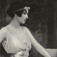 LinaDoesStuff