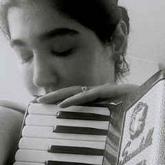 Niloo Omidvar