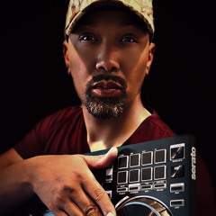 Xavier Lee