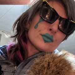Nadia is Naydeeah aka MoonBow