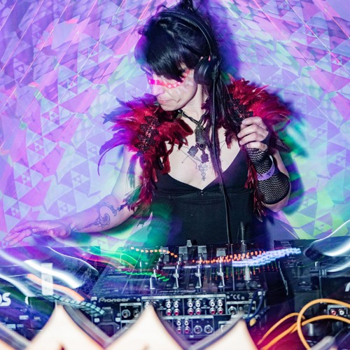 Waves to Delight  into the Darkness. Impro.