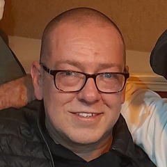 Lee Bloomer