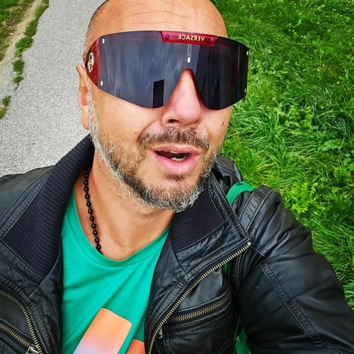 Maniak & Vladimir 518 - Matroš  (petriCzek BreakyB)