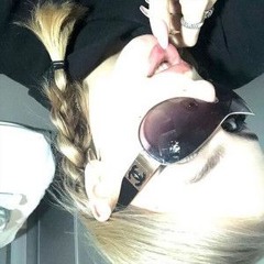blonde!