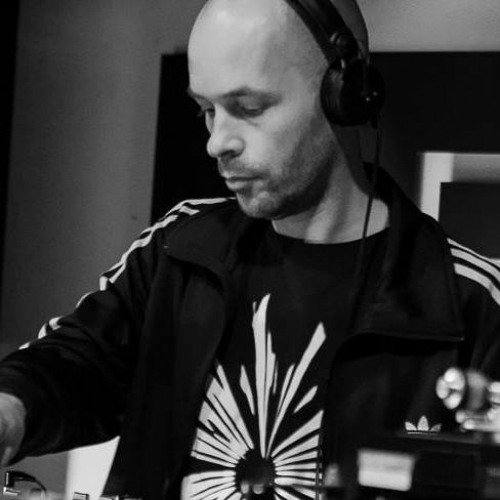 Капитан корабля сайфай. Memmedquluzade. Du toits kloof. Du paul. Капитан корабля сайфай.