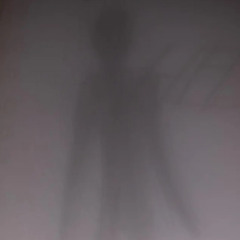 👽