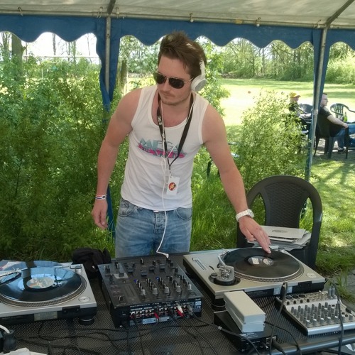 Cowbell Sold Separately (2006, for the Cybernetic Broadcasting System)