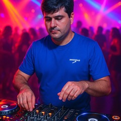 Yaniv Navie