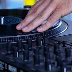 DJ D.Fenz