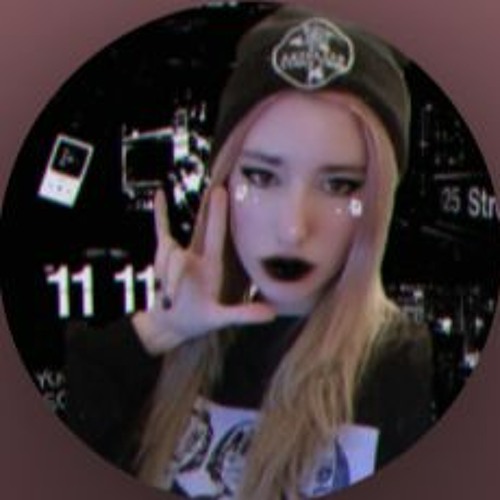 KRYSTAL’s avatar