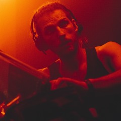 DJ Tracksuit / TimothyVdp