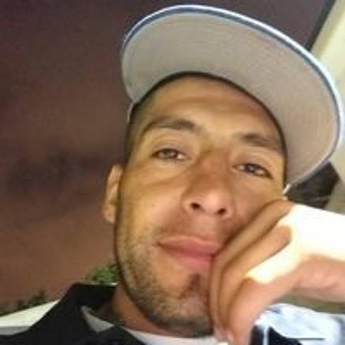Santos Macias’s avatar