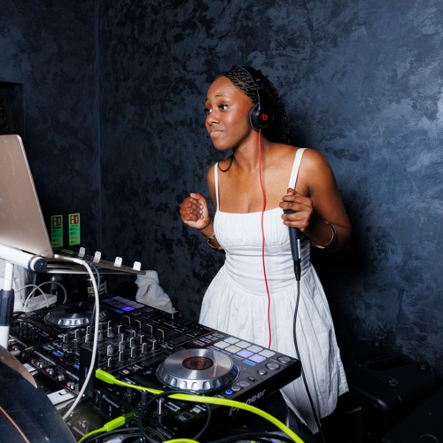 Skinnykitchen - Live Audio - DJ Taylor-Rae