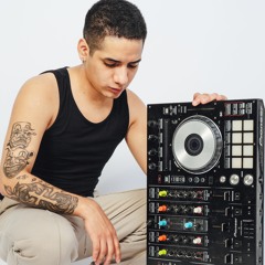 DJ Eduardo Flores
