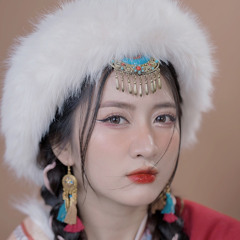 Khiêm Bản Quyền