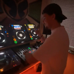 Leoo B2B Juen Progressive House Set
