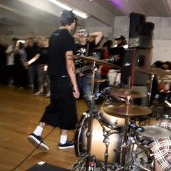 !SELF PROCLAIMED CELEBRITY!