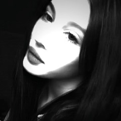 Viktoria Beckham 🖤🫦