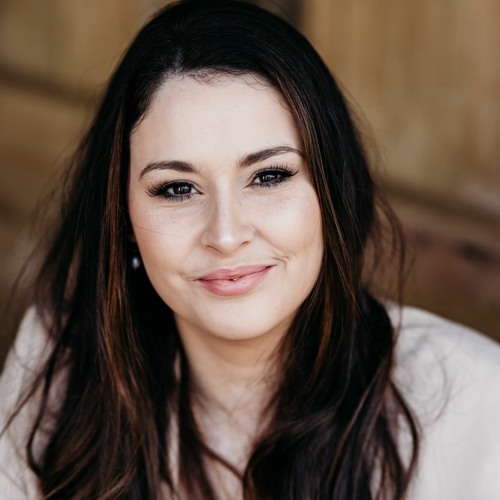 Stream Victoria Naylor Listen to podcast episodes online for free on