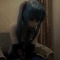 (>ᴗ<)づ . • ₊ ･ﾟ✧