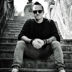 OLIVER BOON
