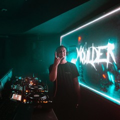 Moulder