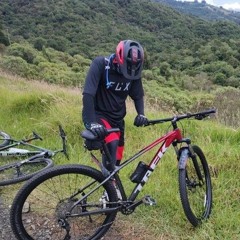 JHONATAN ⚽️🥊🚵🏻‍♂️🎮🕹🔉🔊🎶🎵🎵🚀🛸👽