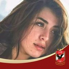 متمردة بكبريائى