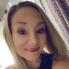 🌺Christy🍒Nicole🌺