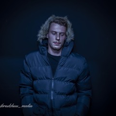 Billy Manik