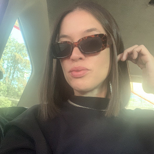 Layane Rezende’s avatar