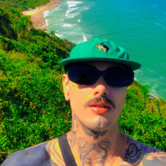 CAIO F.