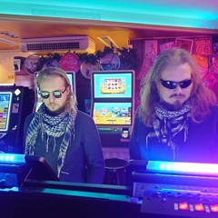 Näin unta, että koskettelin pintoja