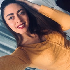 Александра Ковалева