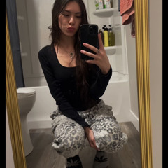 em 😾