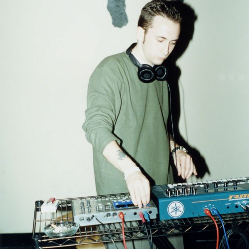 Stream InEarthOrbit - CyberFace by in earth orbit | Listen online for ...