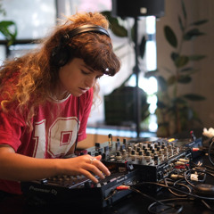 DJ LEVAVI