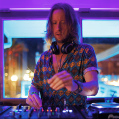 DJ DON’T STOP