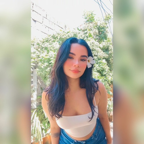 Ana Julia Mioni’s avatar