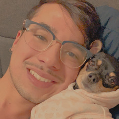 Aaron López M