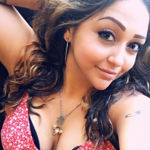 Lily Lopez's Instagram, Twitter & Facebook on IDCrawl