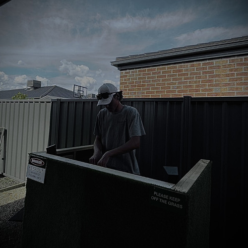 Kalus Jump VS Milkshake (TOMMY SIMPSON)