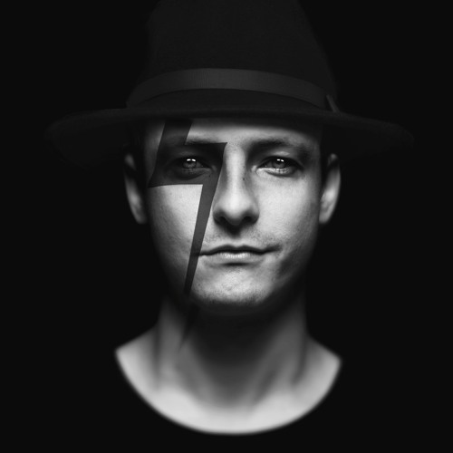 Konstantin Yoodza’s avatar