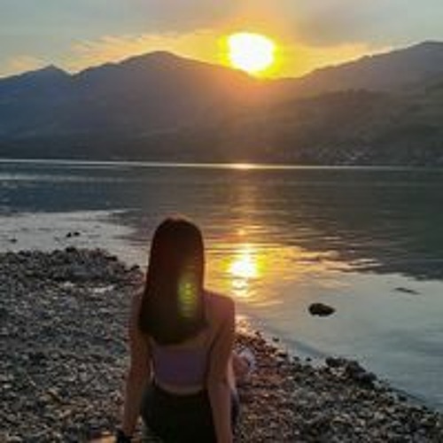 Jessica Lopes’s avatar