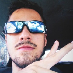Victor Vasconcelos 18