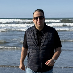 Nader Nemat Manesh