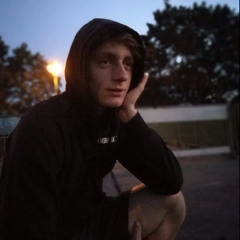 maximilian_neubert
