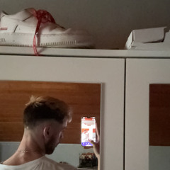 Matt._.