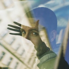 André