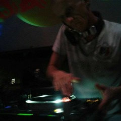 Dj Ethik of School Aka Schooltrecker